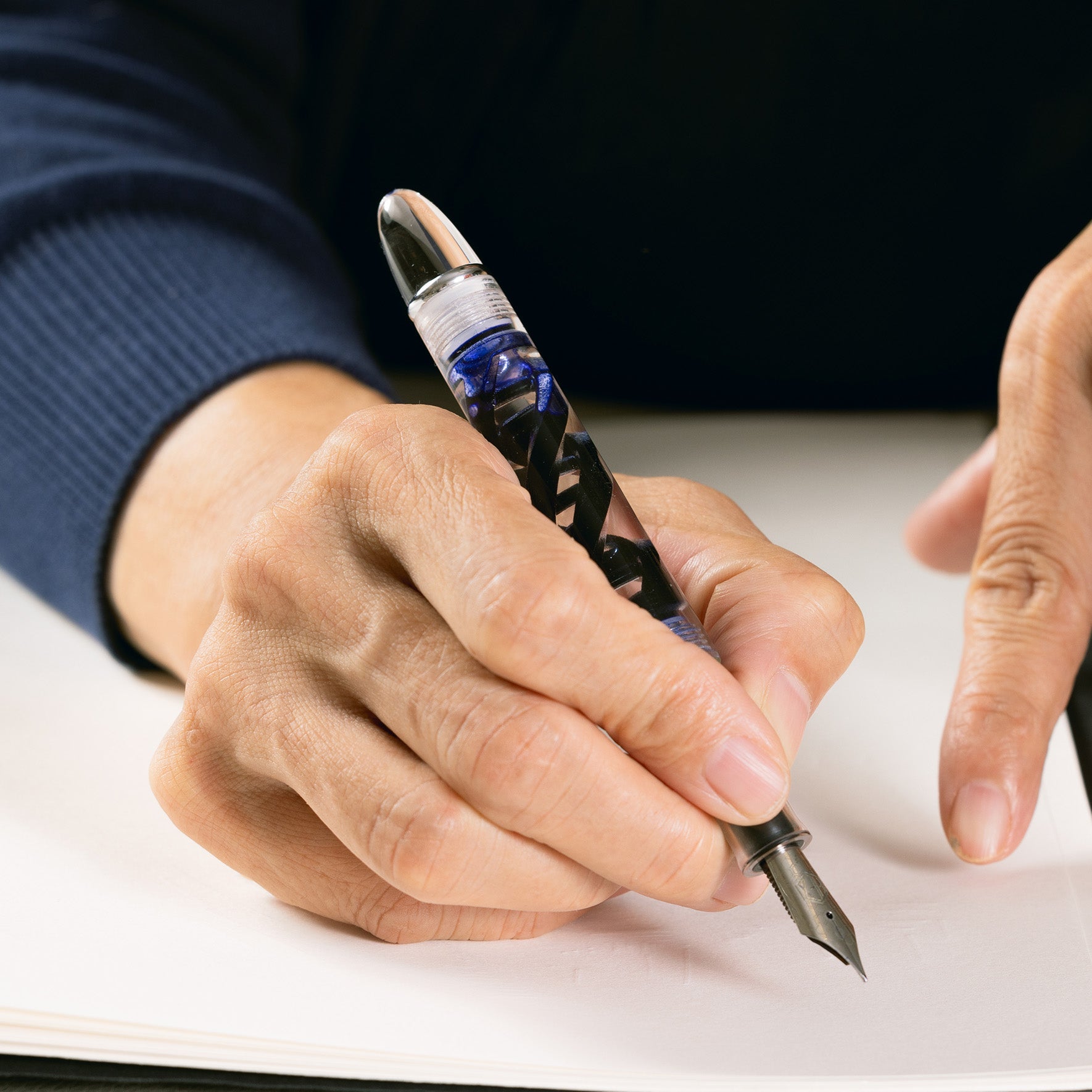 How to Ink Your Hex Pens Lucent Fountain Pen